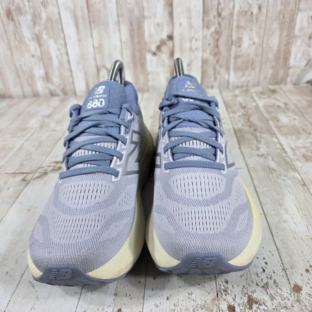 New Balance Fresh Foam X 880 v13 Womens 7.5 Light Blue Silver Running W880O13